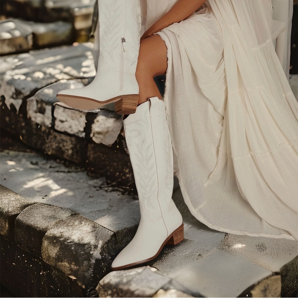 MIIM Luxurious White on White Festival Heeled Cowboy Boot 8.5 - Picture 6 of 6